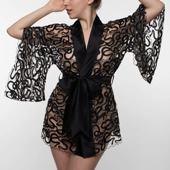 Naga Robe Studio Pia Vibrators