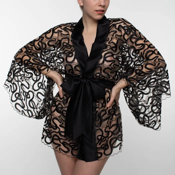 Naga Robe Studio Pia Vibrators