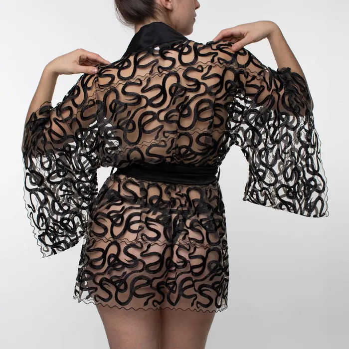 Naga Robe Studio Pia Vibrators
